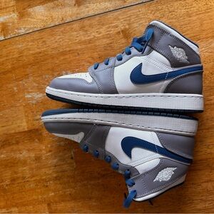 Kids Jordan 1 Mid - Gray and Blue